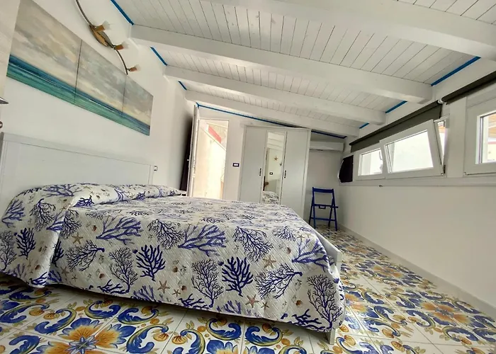 Casa Campisi A 100 Mt Dal Mare 3*