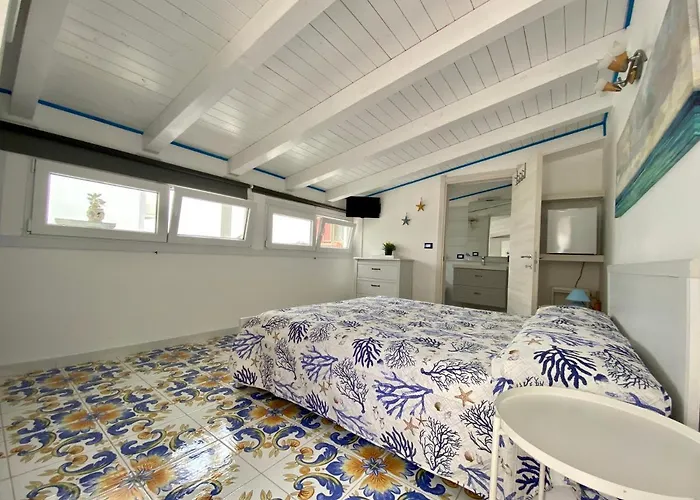 Casa Campisi A 100 Mt Dal Mare 3*