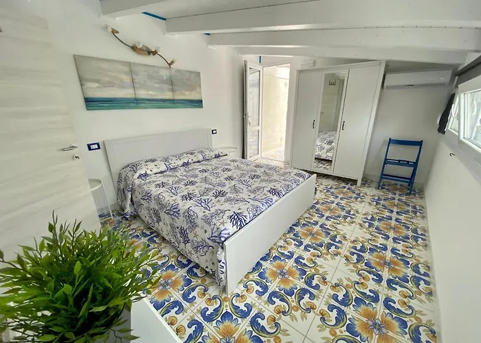 Casa Campisi A 100 Mt Dal Mare 招待所 3*